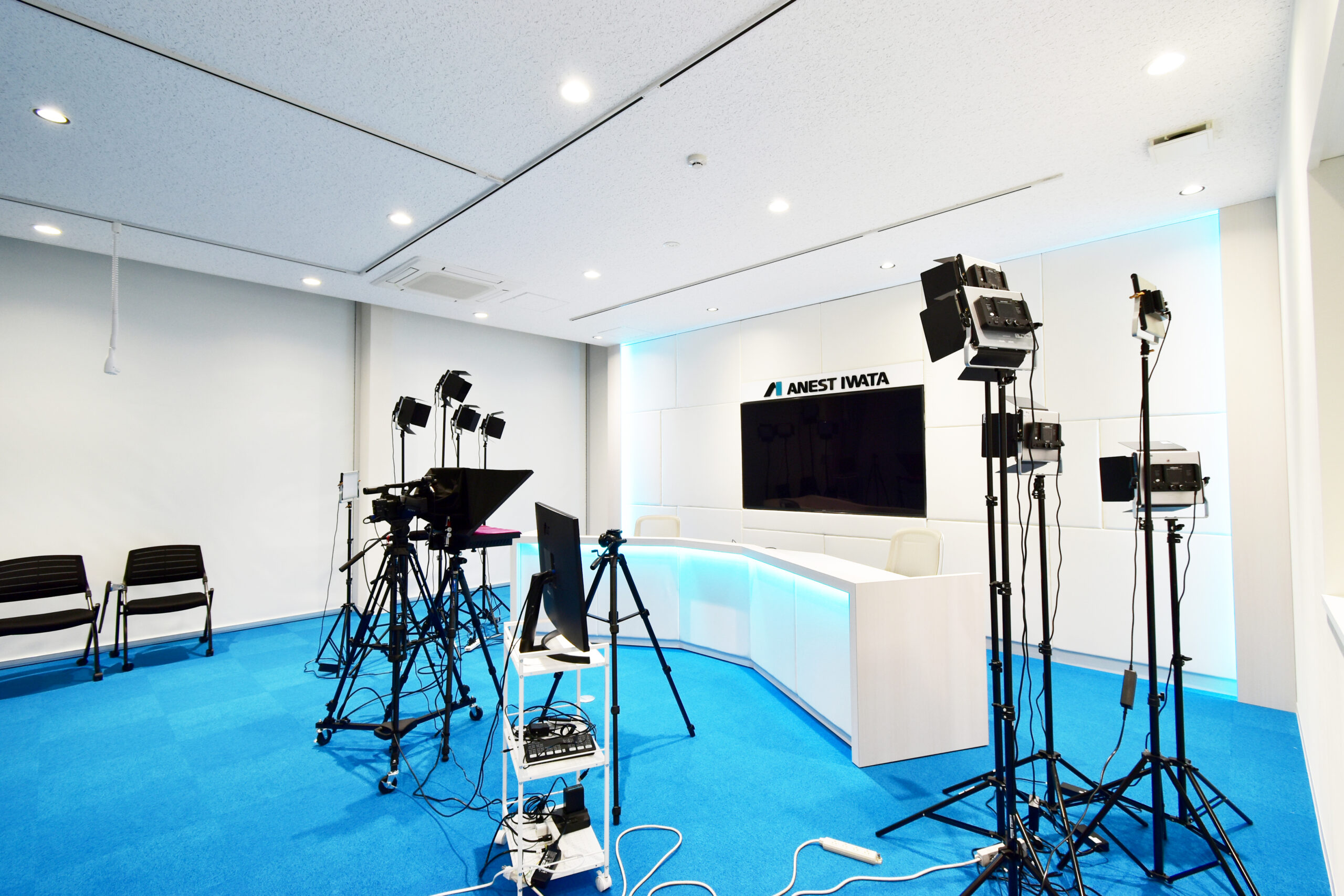 アネスト岩田本社