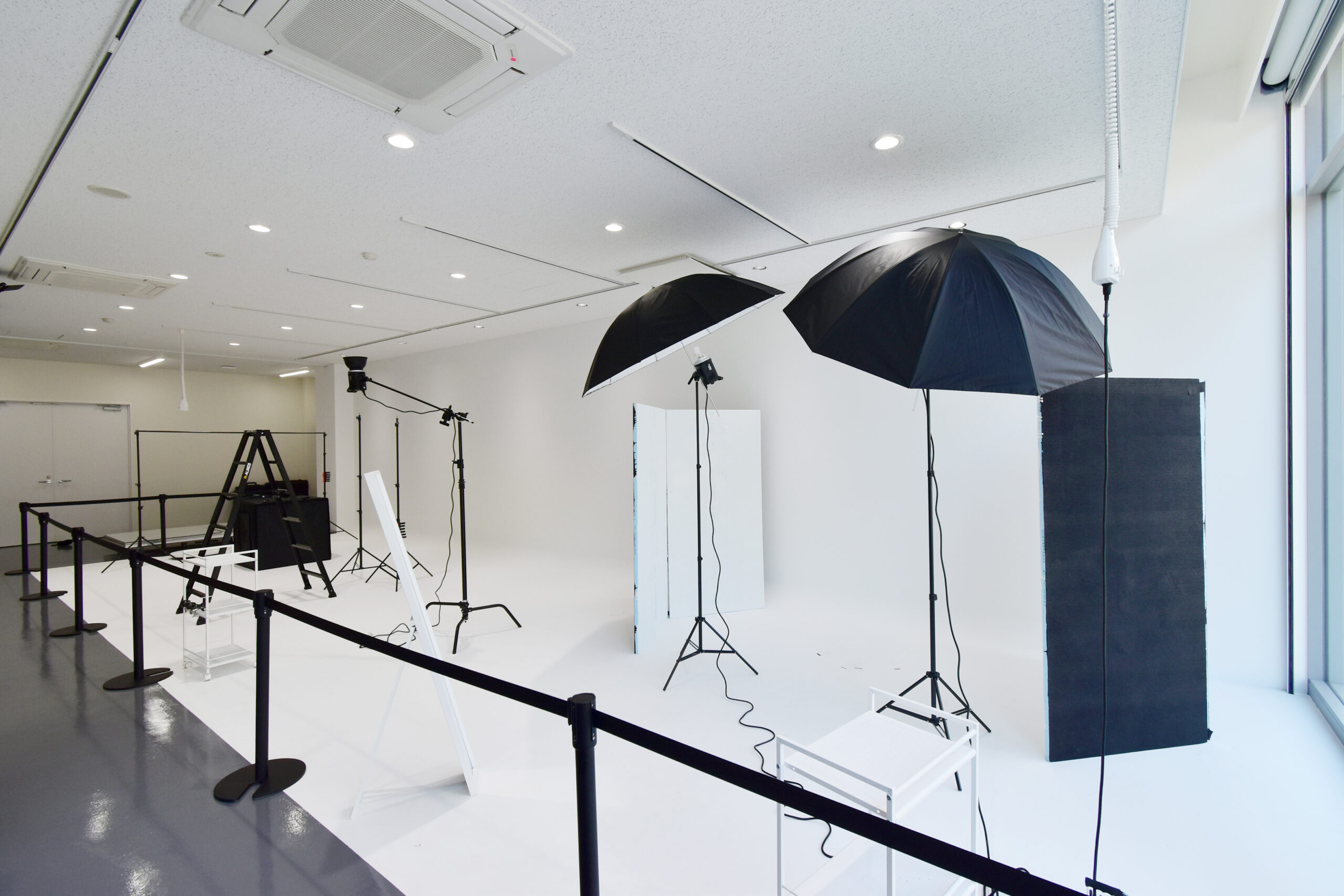 アネスト岩田本社