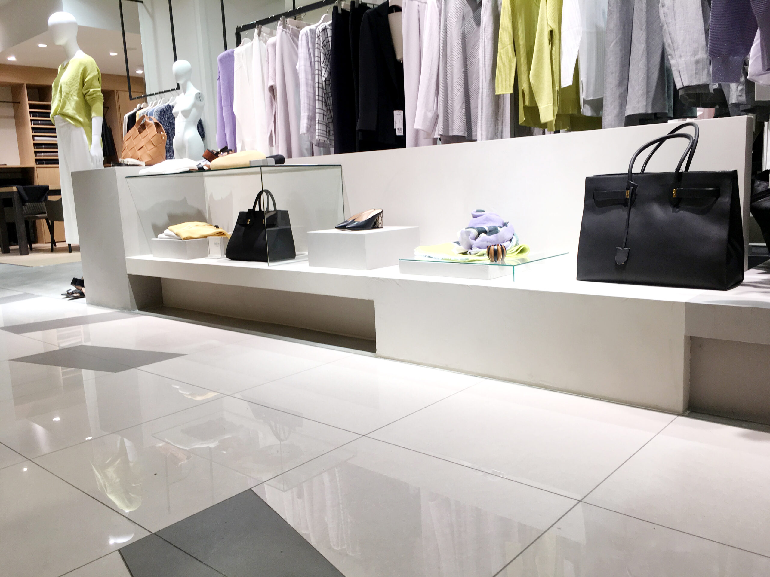 LAUTREAMONT 大丸東京店