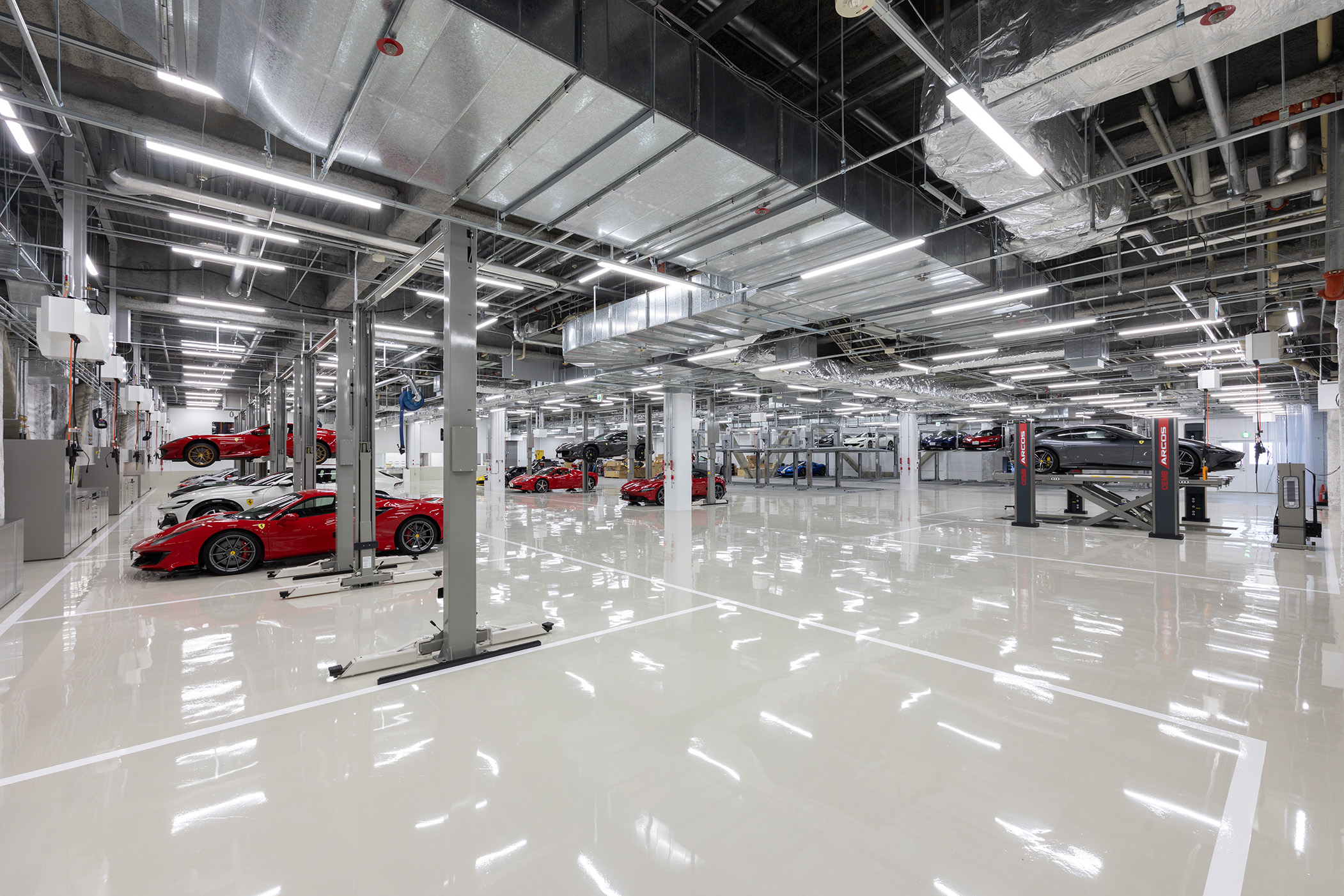 フェラーリ東京ベイサイド