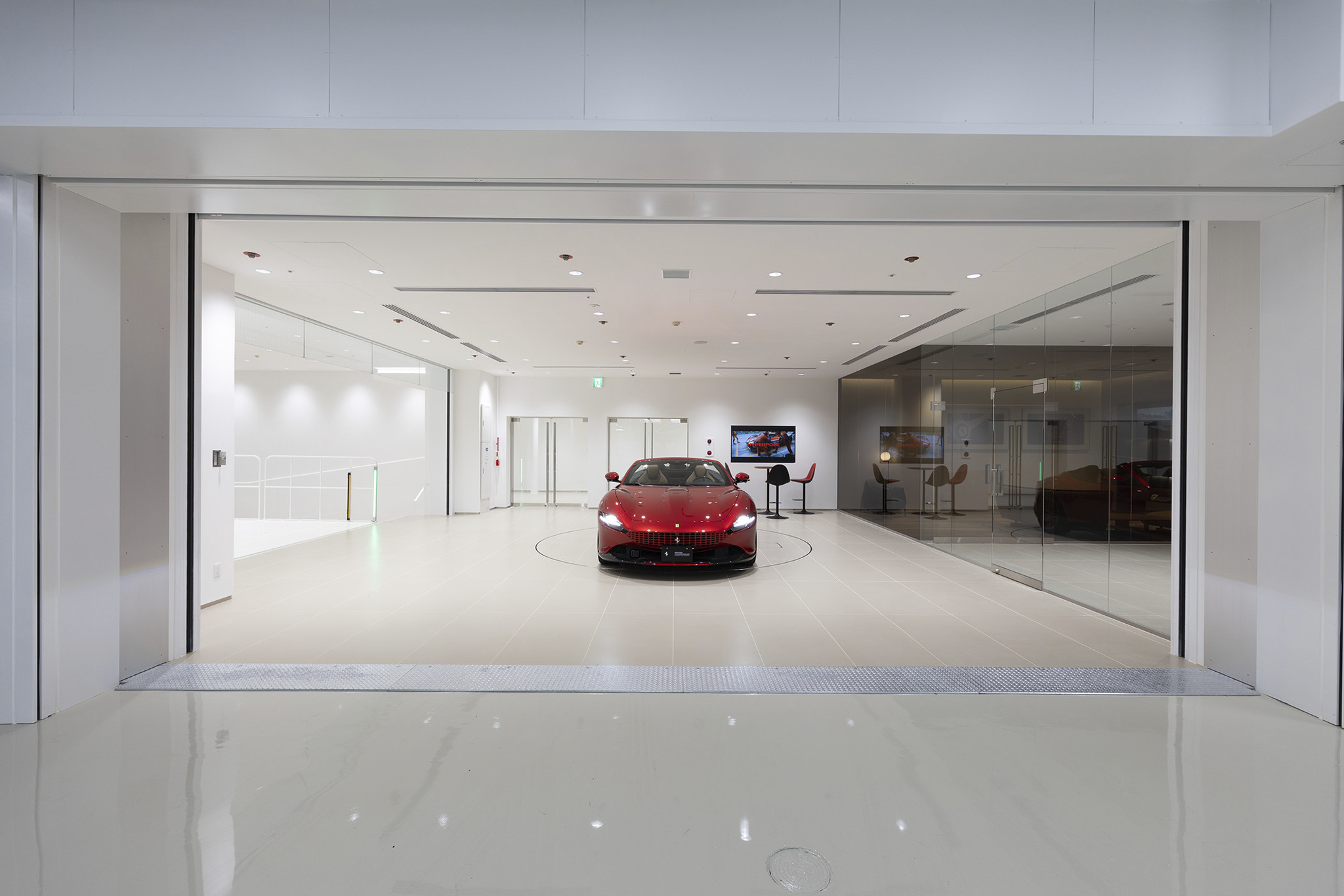 フェラーリ東京ベイサイド