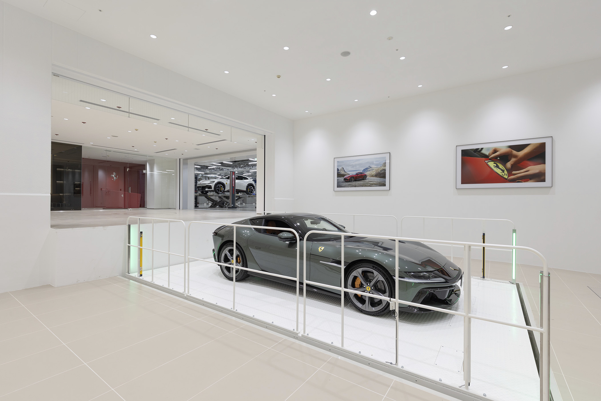 フェラーリ東京ベイサイド